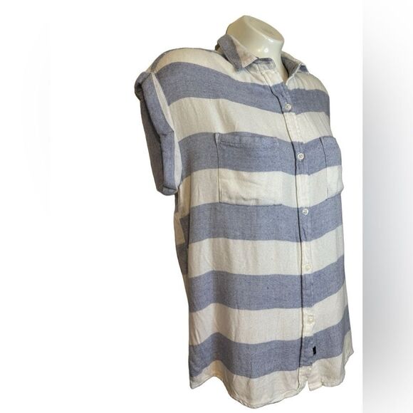 Rails Boxy Rolled Sleeves Button Down - Picture 4 of 10